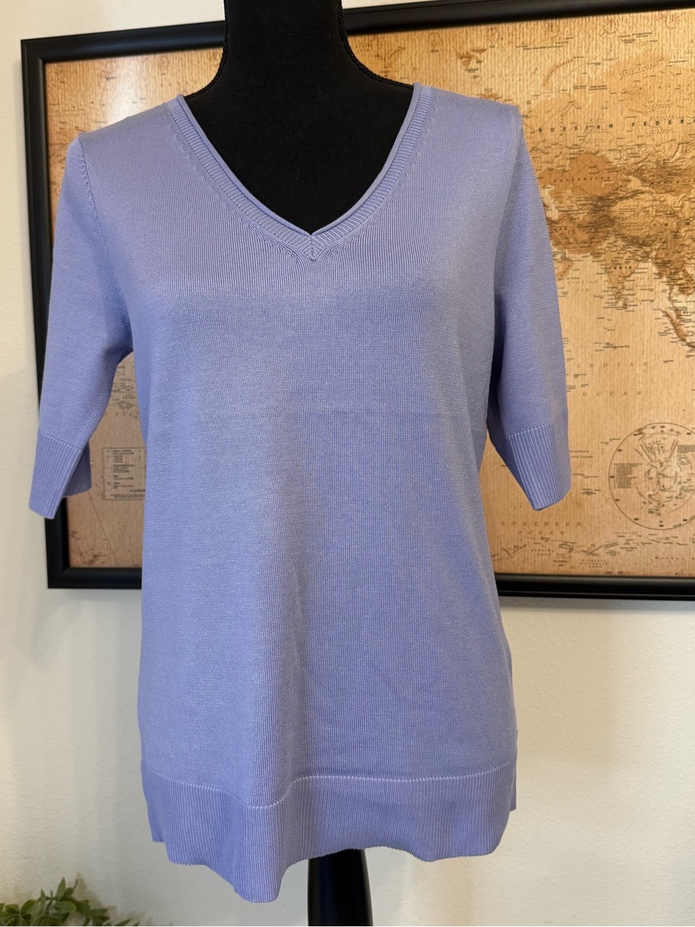 Melissa Paige v neck short sleeve sweater size medium